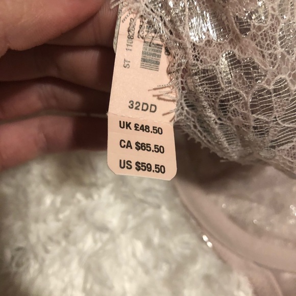 ✨FINAL PRICE✨VS high-neck metallic bra 32DD - Picture 5 of 6